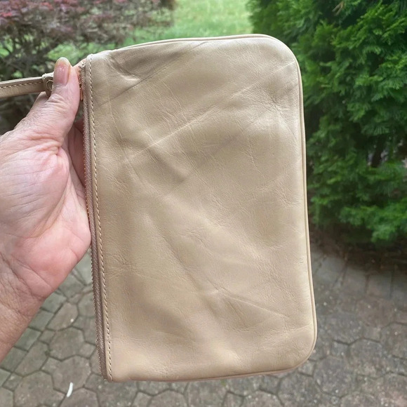 Brahmin Large Leather Wristlet, Tan - Picture 3 of 12